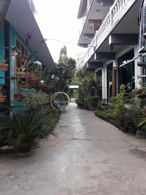 Gold Star Hotel Nyaung Shwe Exterior photo