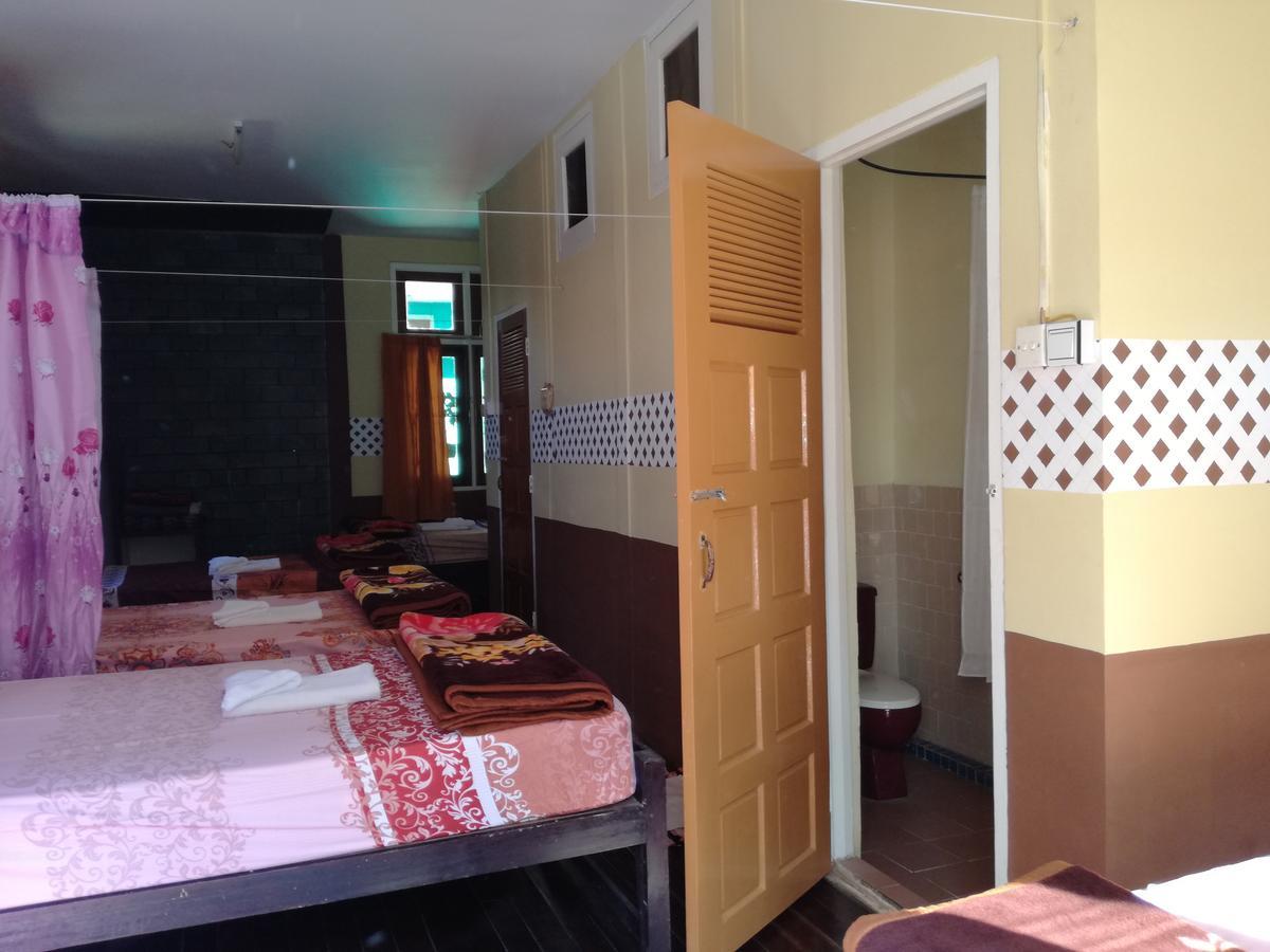 Gold Star Hotel Nyaung Shwe Exterior photo